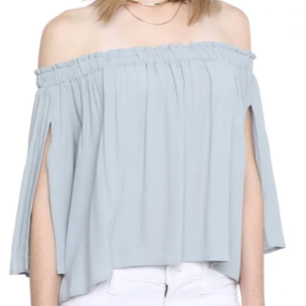ASTR The Label Off The Shoulder Top
